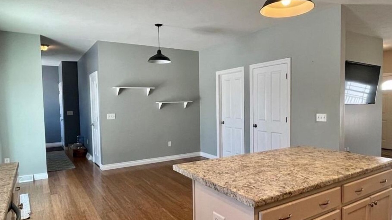 Photo of Others in Clayville