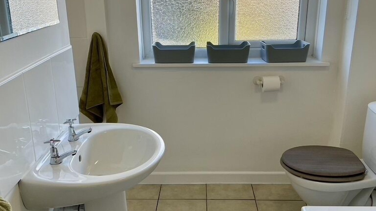 Photo of Bathroom in Llanfarian