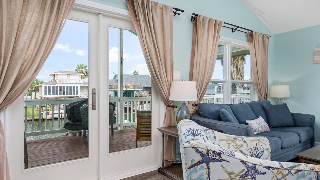 Photo of Bedroom in City-by-the Sea