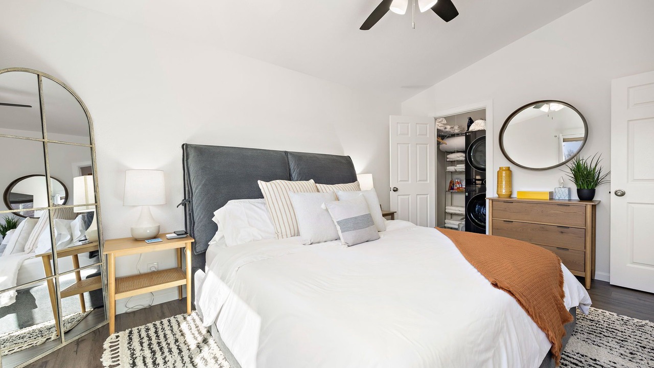 Photo of Bedroom in North University