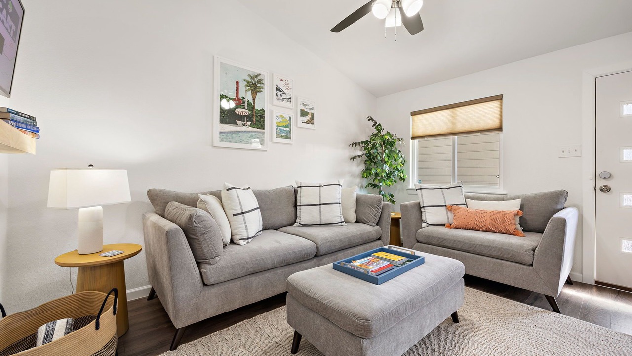Photo of Livingroom in North University
