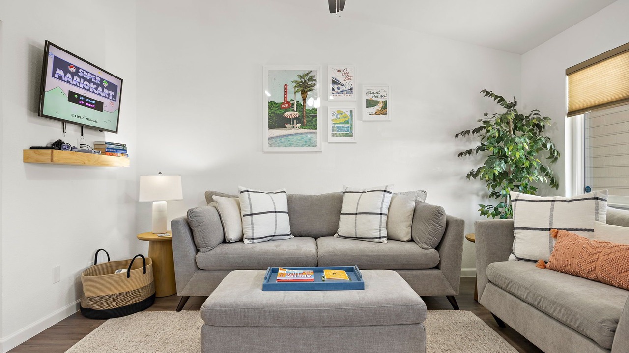 Photo of Livingroom in North University
