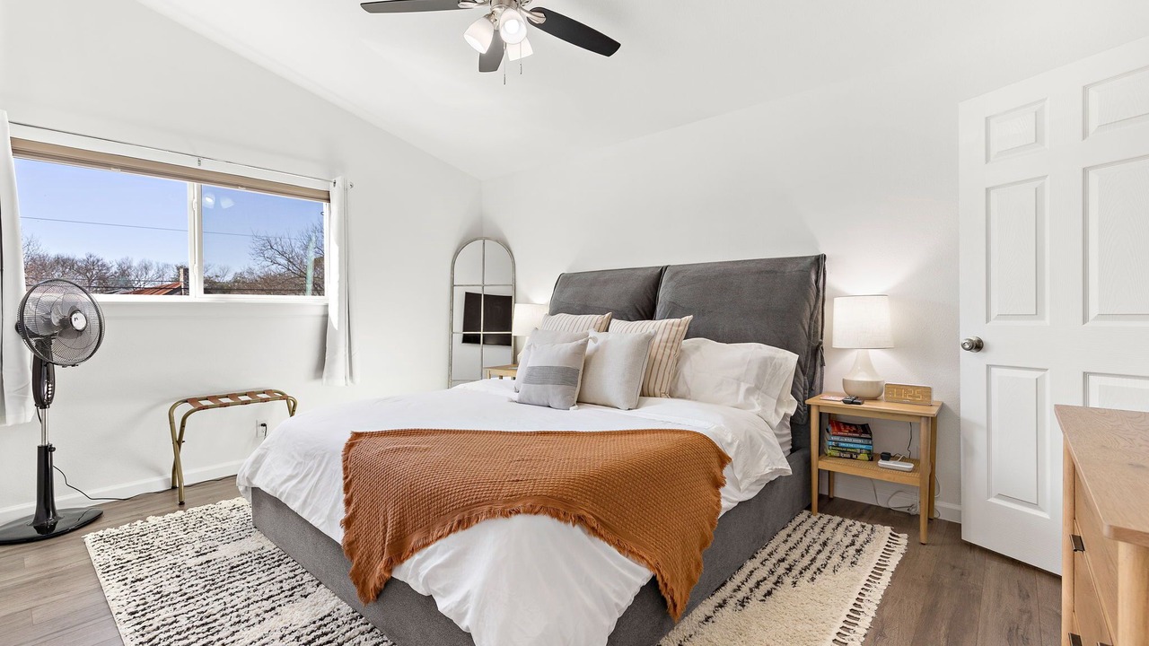 Photo of Bedroom in North University
