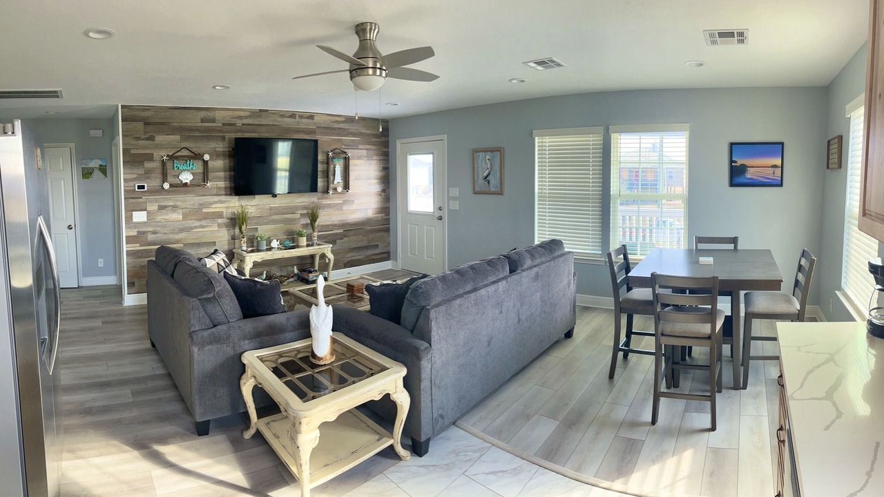 Photo of Livingroom in Hackberry
