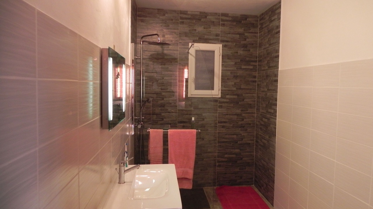 Photo of Bathroom in Villemagne-l'Argentiere