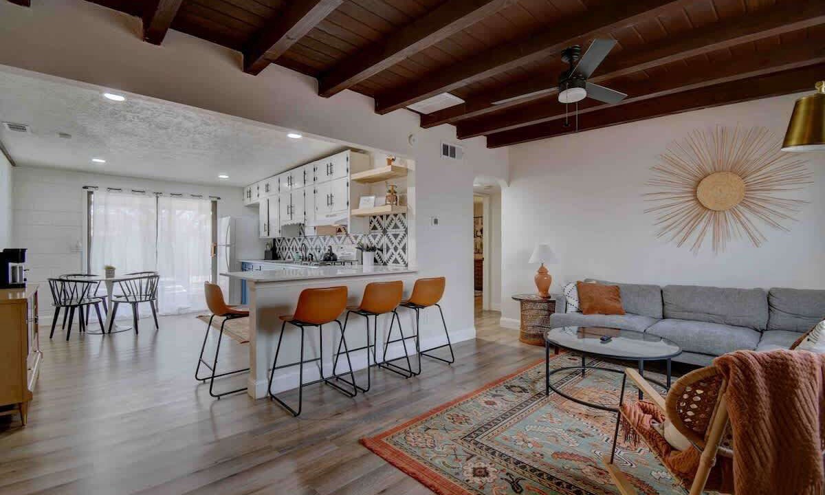 Photo of Livingroom in La Mesa