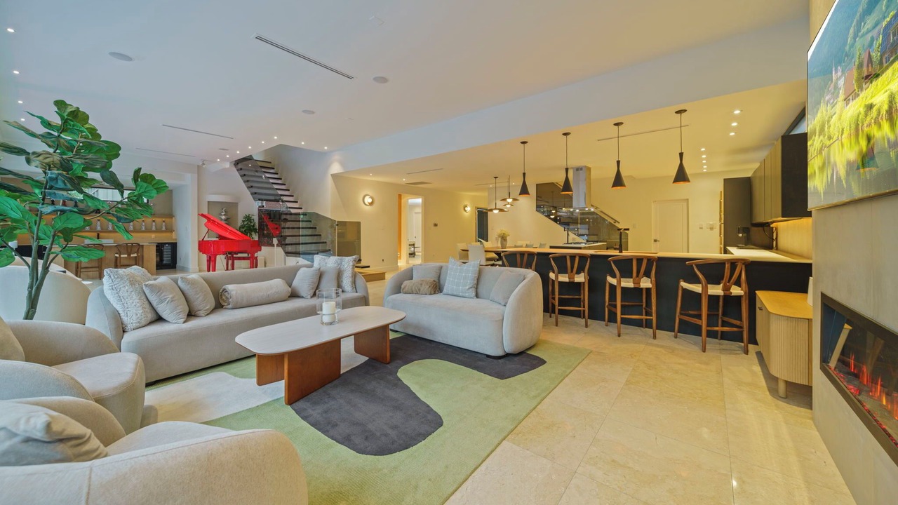 Photo of Livingroom in Houston