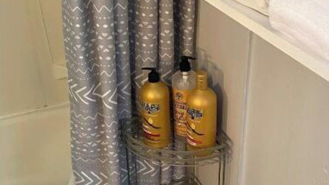 Photo of Bathroom in Bowling Green