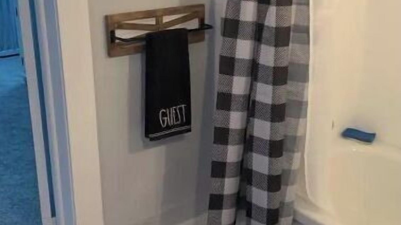 Photo of Bathroom in Bowling Green