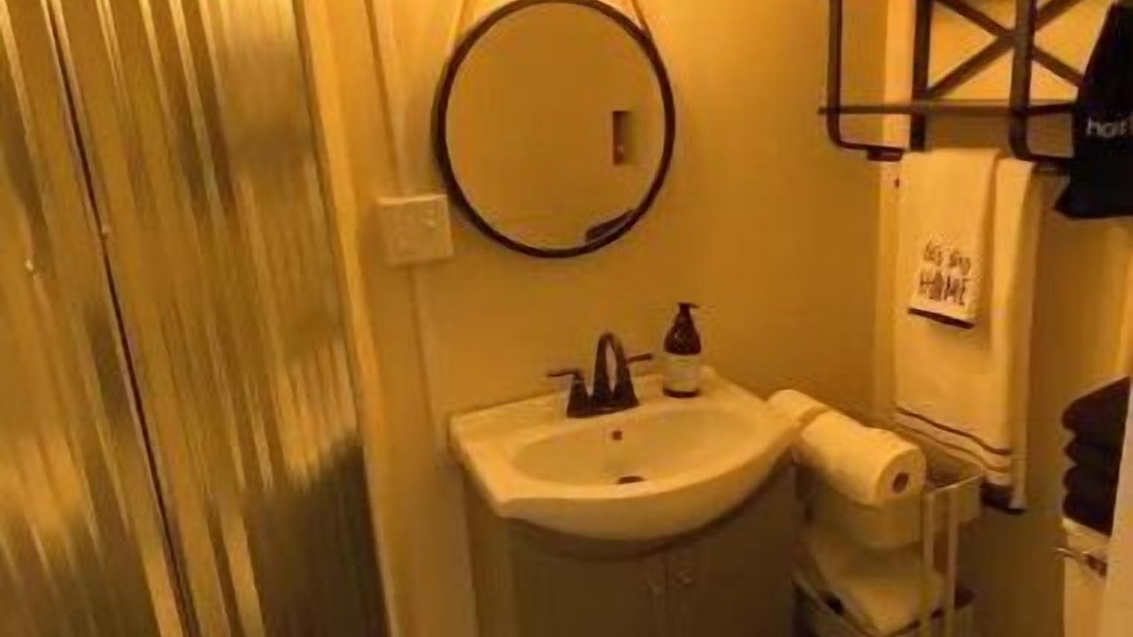 Photo of Bathroom in Bowling Green