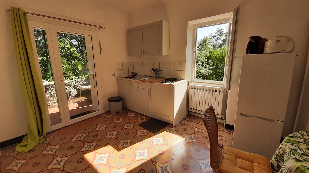 Photo of Kitchen in Grospierres