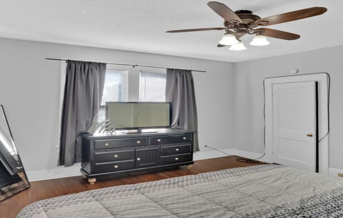 Photo of Bedroom in Highland Historic District