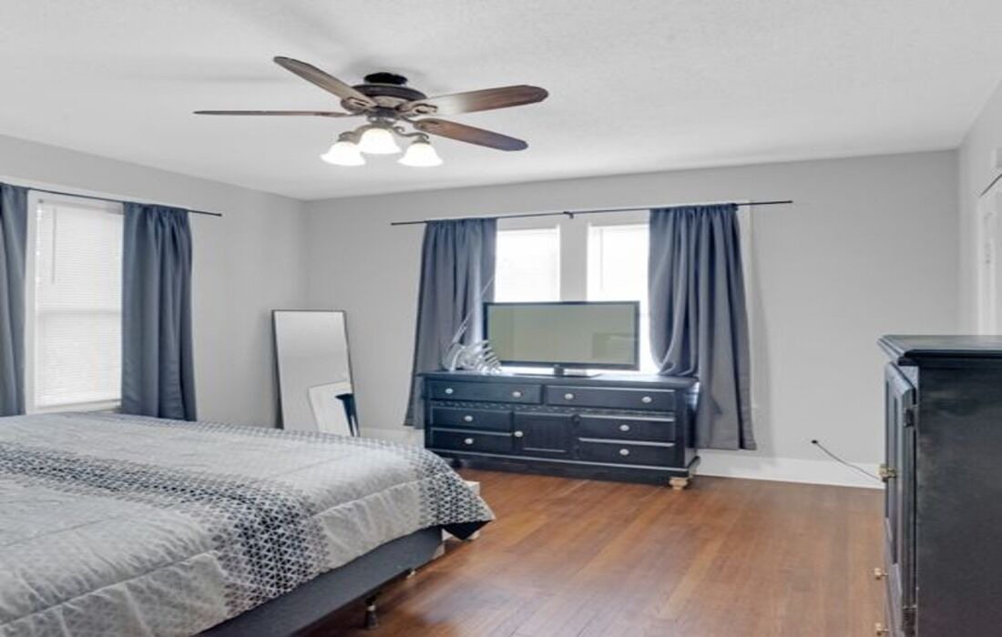 Photo of Bedroom in Highland Historic District