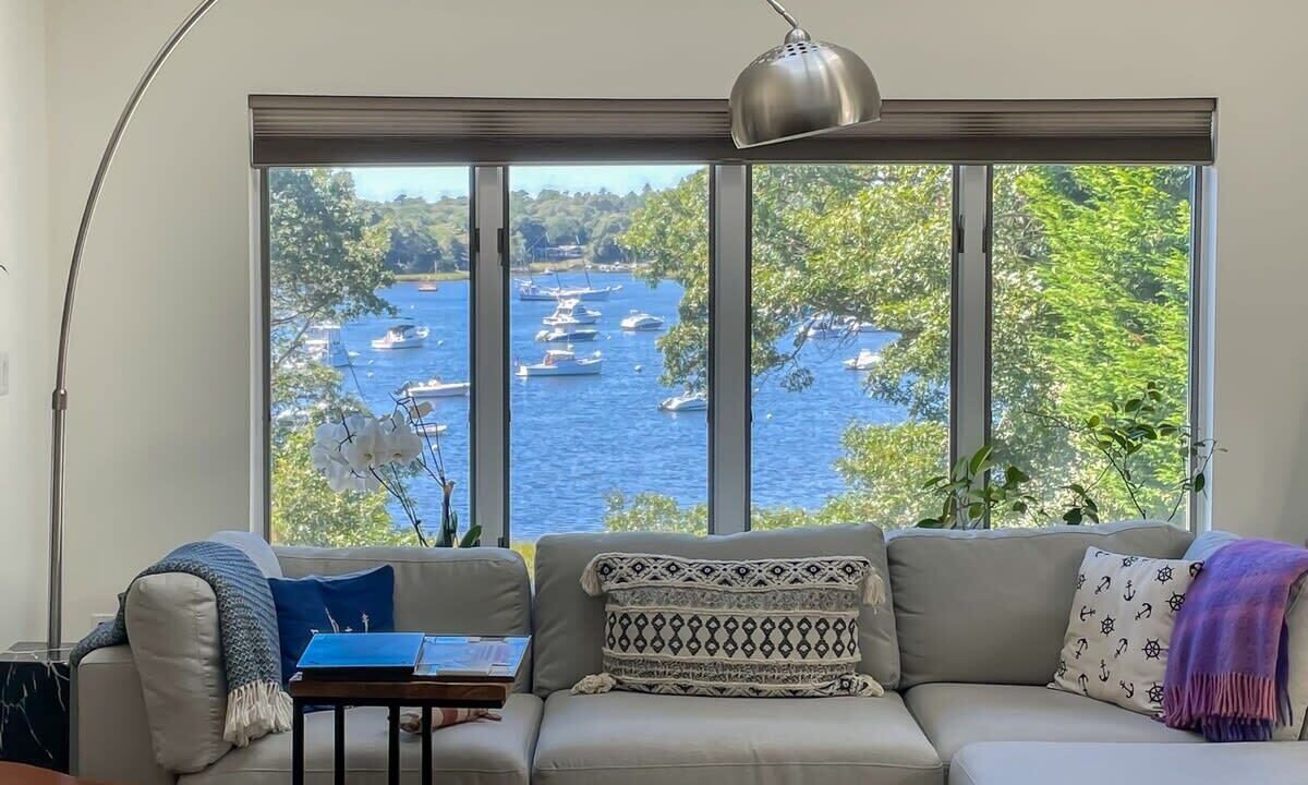 Photo of Livingroom in East Orleans
