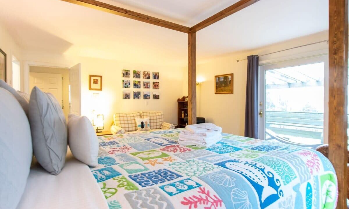 Photo of Bedroom in East Orleans