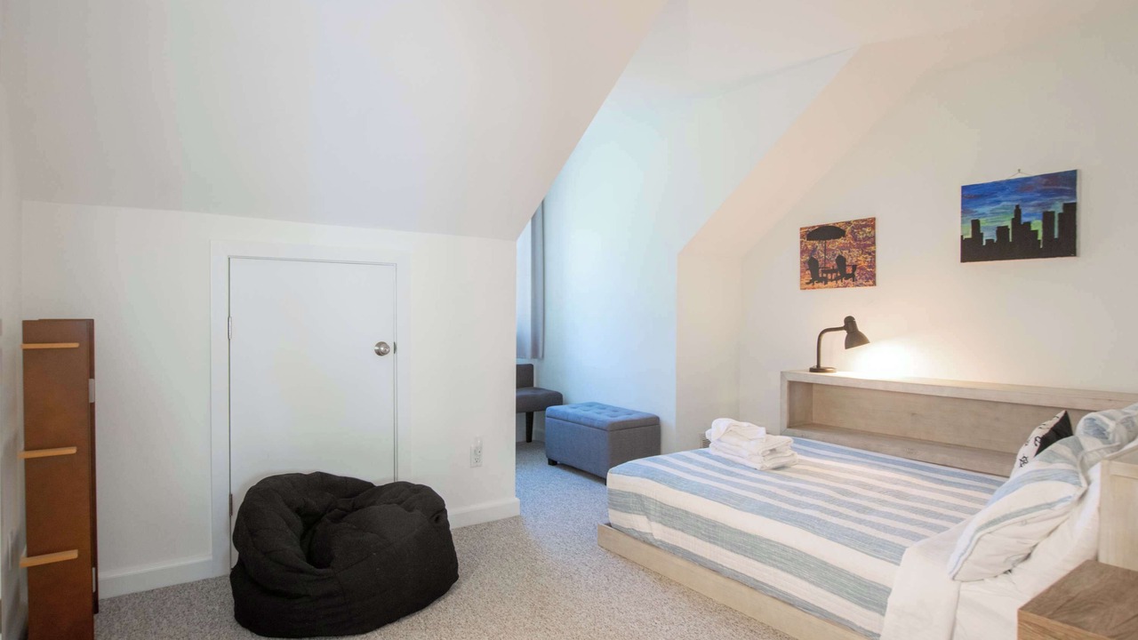 Photo of Bedroom in East Orleans