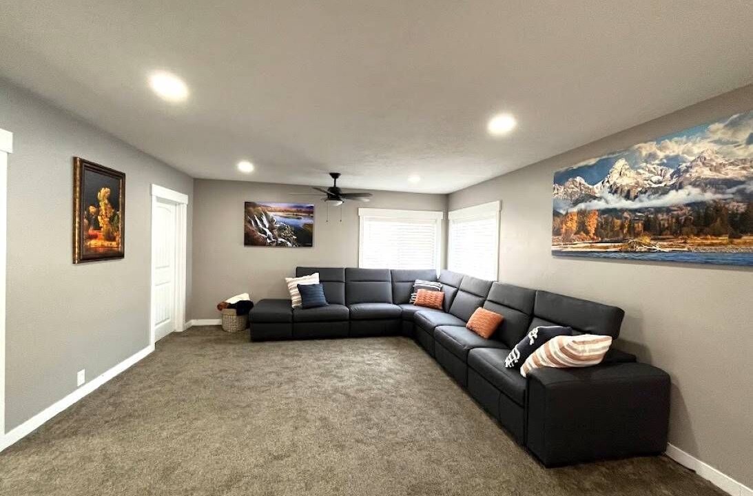 Photo of Livingroom in Ririe