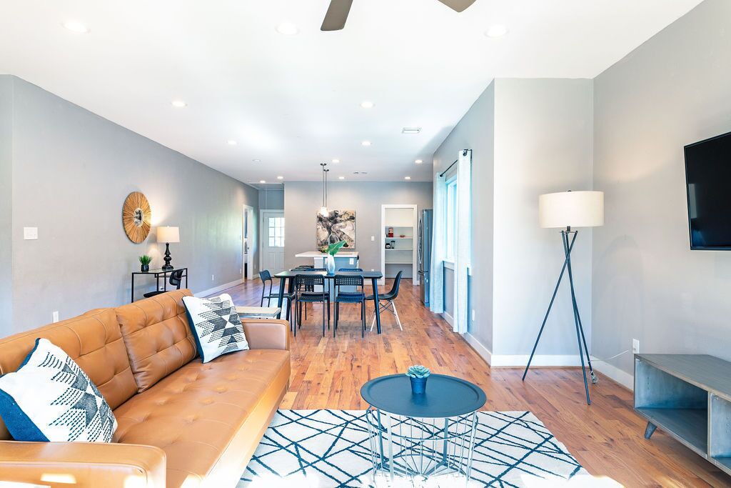 Photo of Livingroom in Lawndale/ Wayside