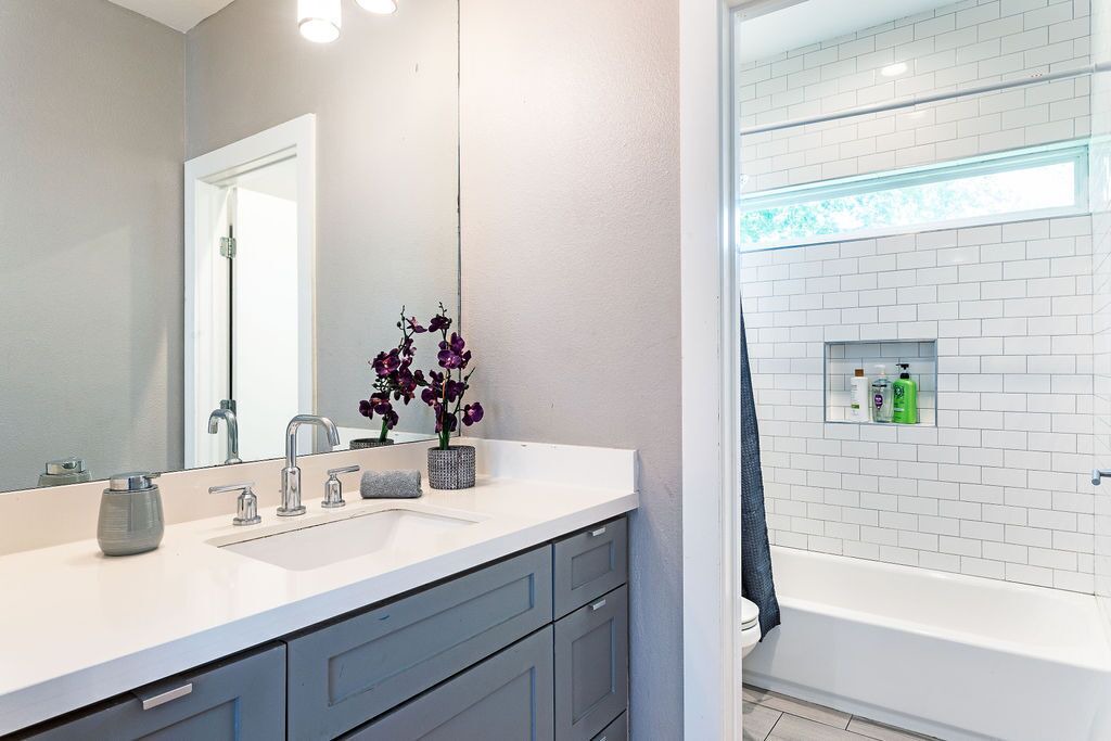 Photo of Bathroom in Lawndale/ Wayside