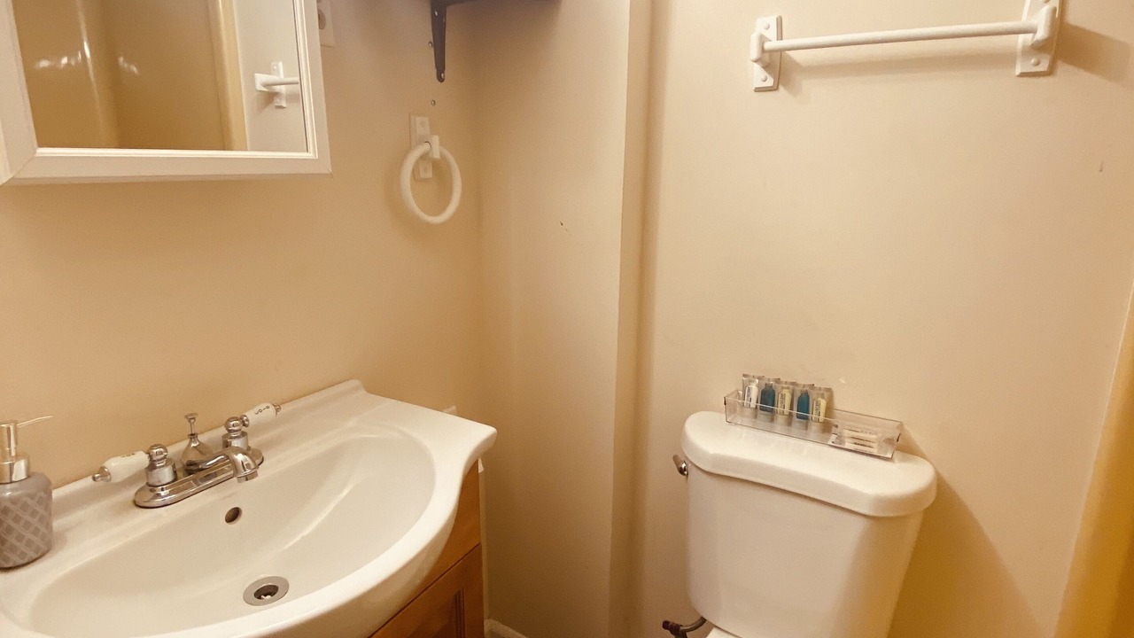 Photo of Bathroom in Morrow