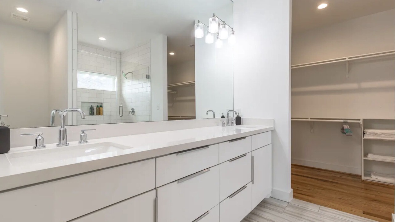 Photo of Bathroom in Greater East End