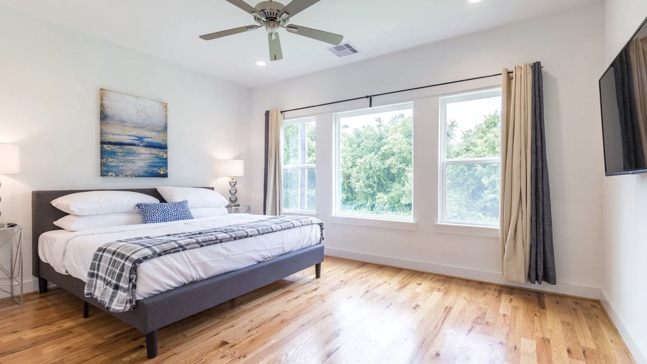 Photo of Bedroom in Greater East End