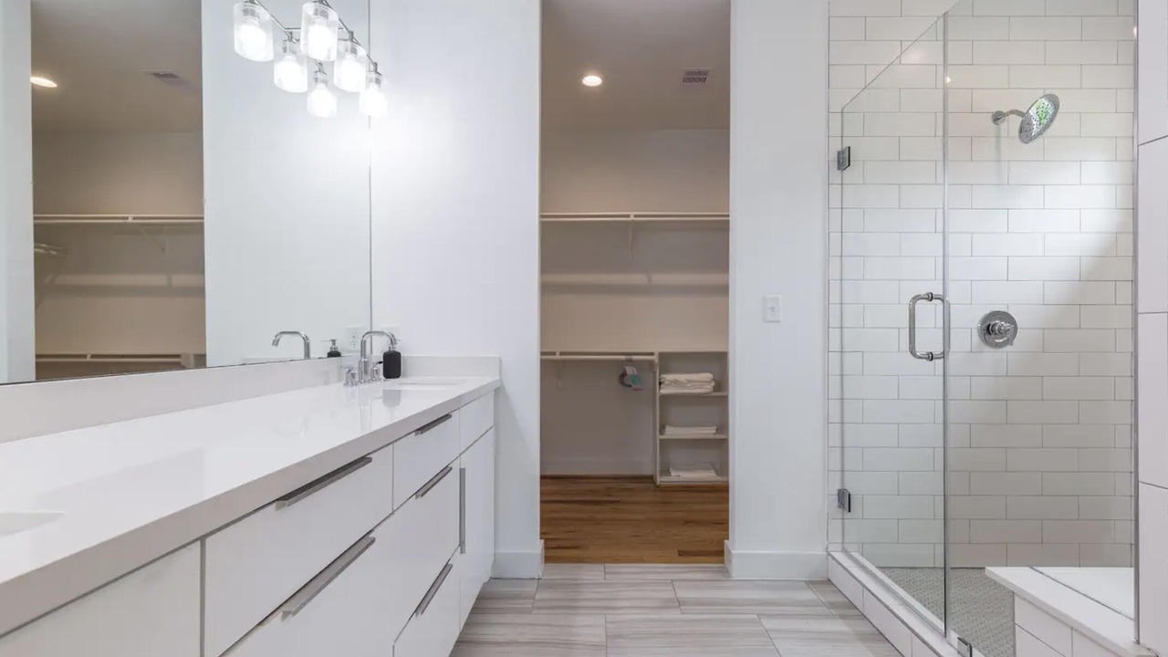 Photo of Bathroom in Greater East End