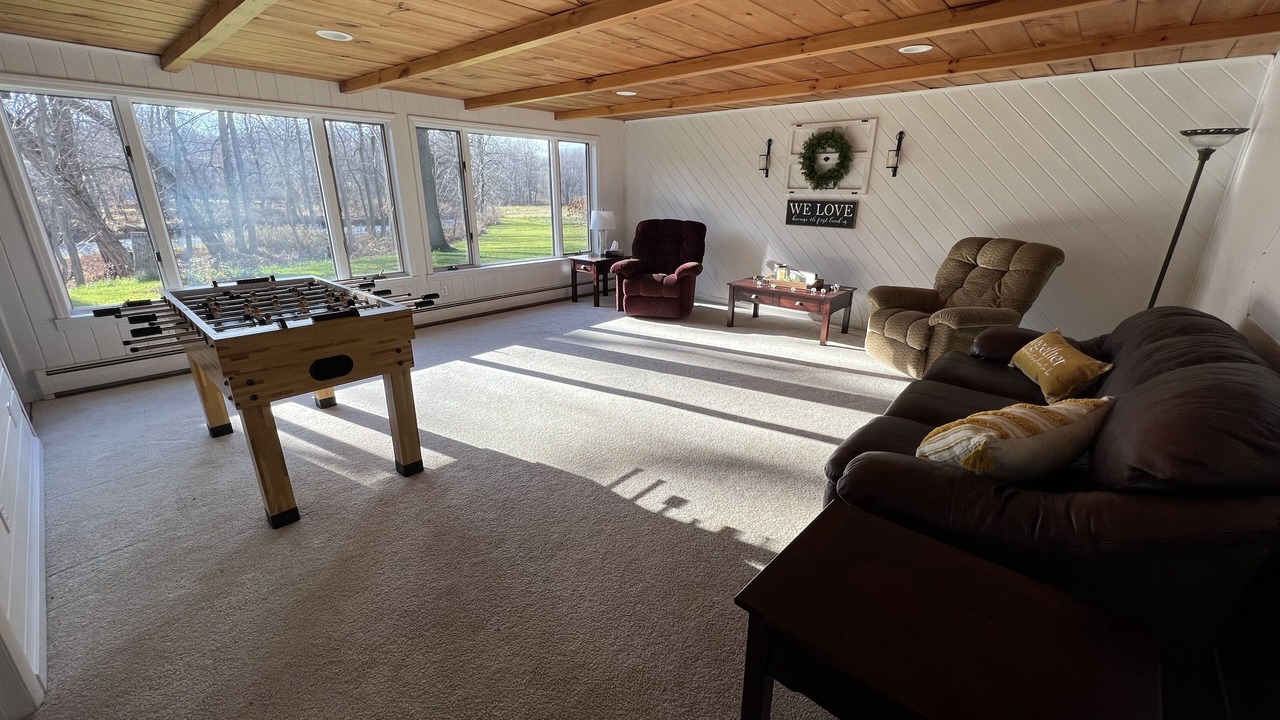 Photo of Livingroom in Lawrenceville