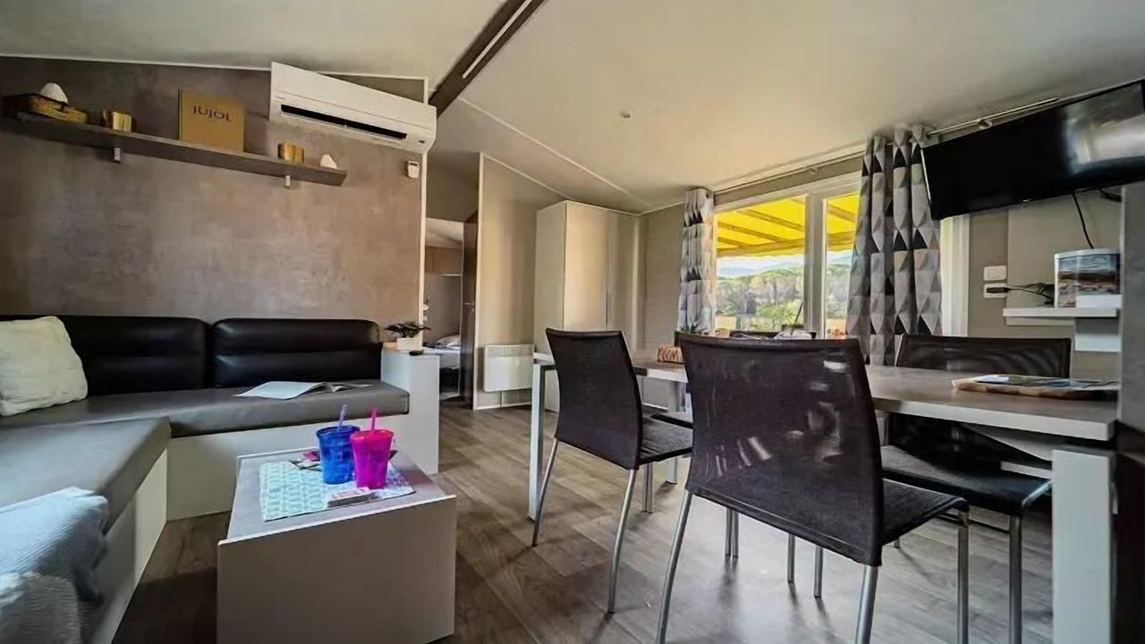 Photo of Livingroom in Laroque-des-Alberes