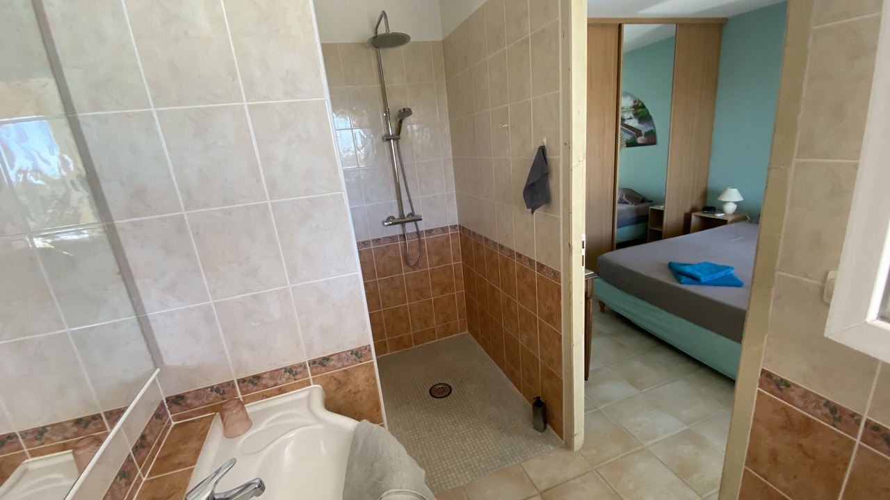 Photo of Bathroom in Bellegarde