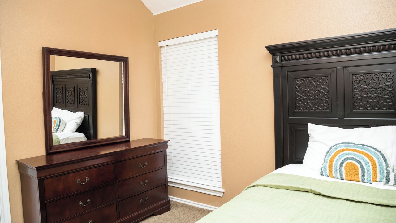 Photo of Bedroom in Southeast Arlington