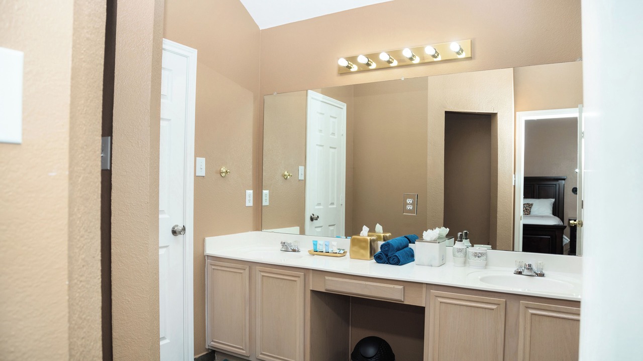 Photo of Bathroom in Southeast Arlington