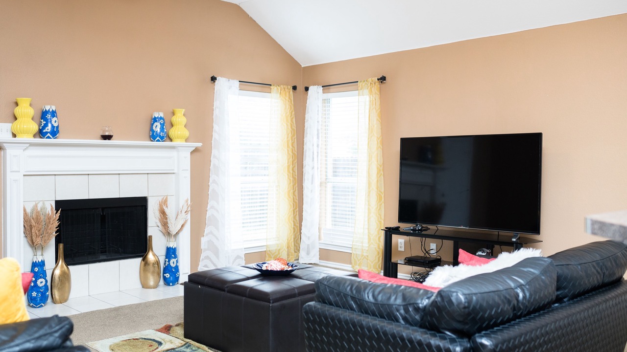 Photo of Livingroom in Southeast Arlington