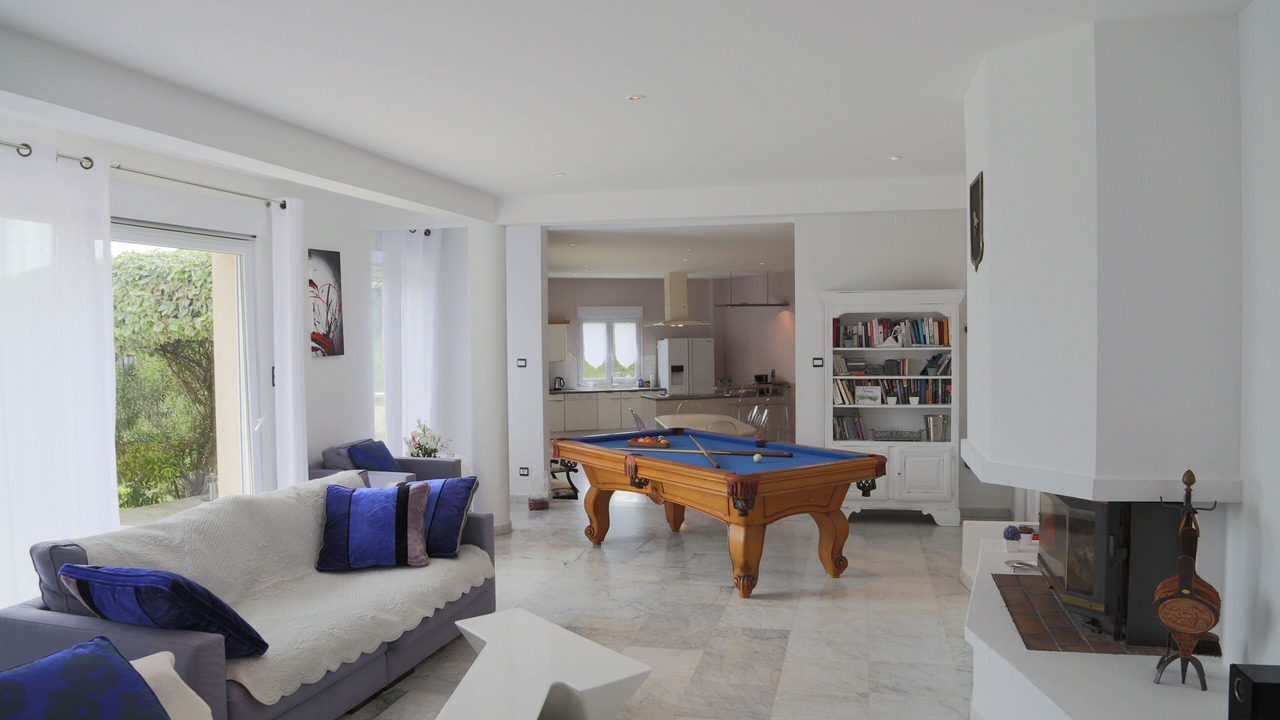 Photo of Livingroom in Connaux