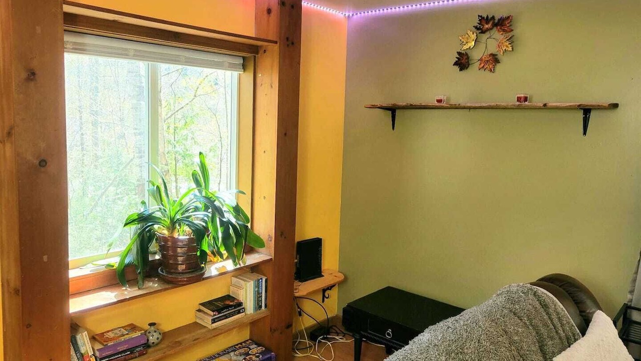 Photo of Livingroom in Warren