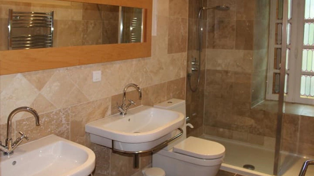 Photo of Bathroom in Lehon