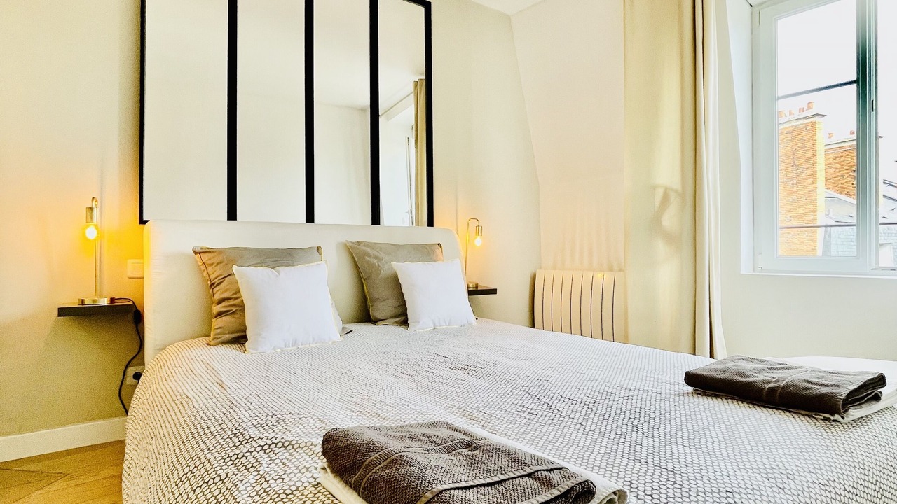Photo of Bedroom in Reims City Centre