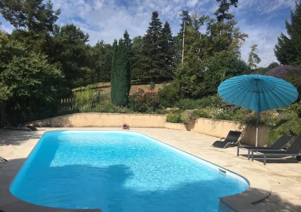 Photo of Outdoor in Bonnes