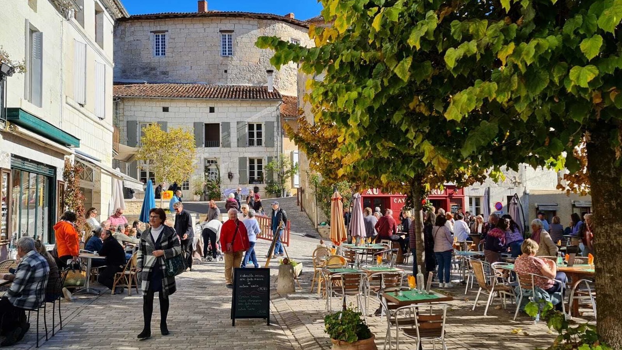 Photo of Outdoor in Bonnes