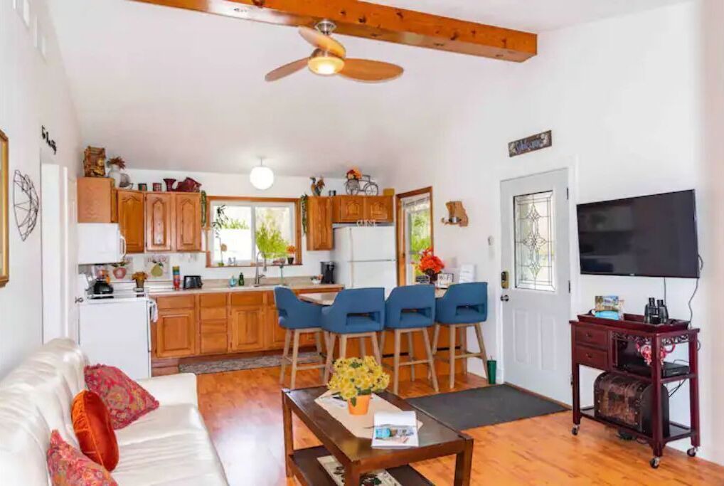Photo of Livingroom in Eureka