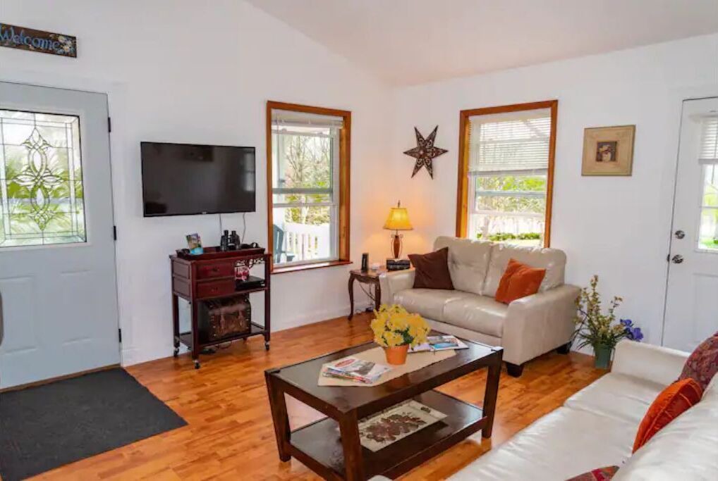 Photo of Livingroom in Eureka