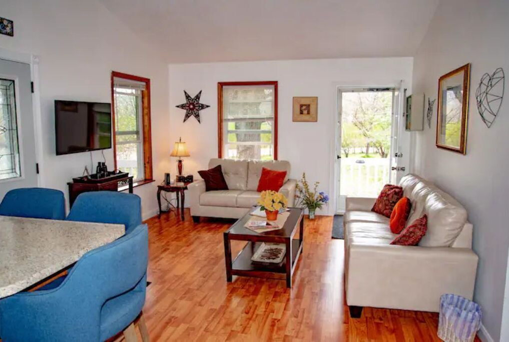 Photo of Livingroom in Eureka