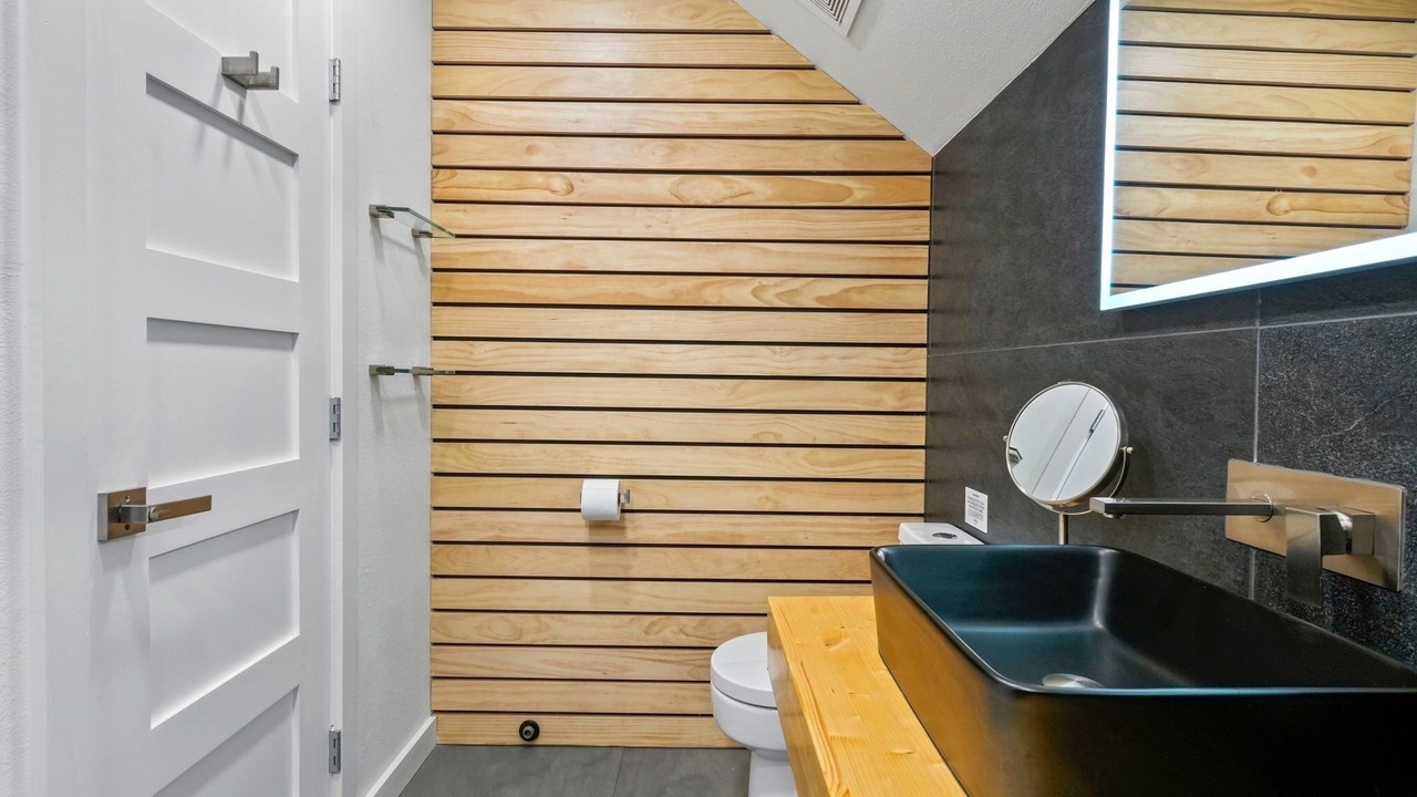 Photo of Bathroom in Allandale