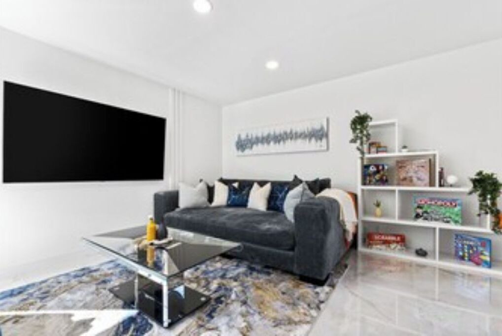 Photo of Livingroom in Allandale