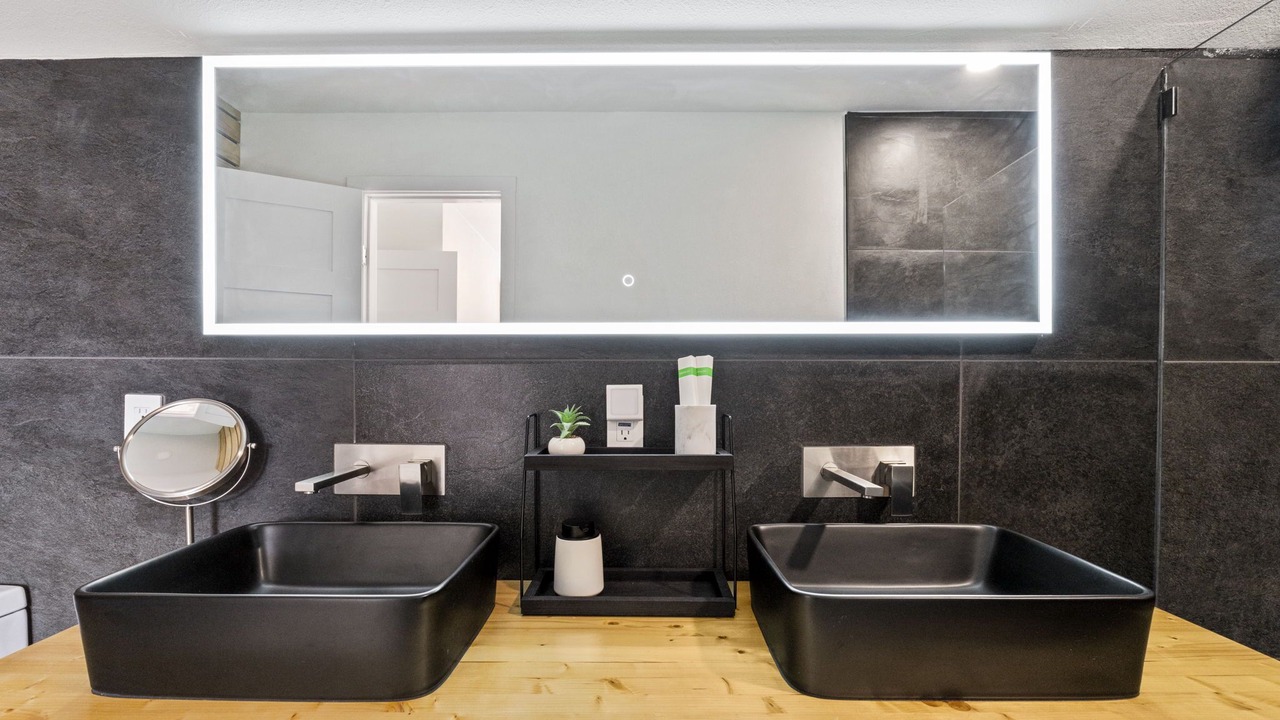 Photo of Bathroom in Allandale