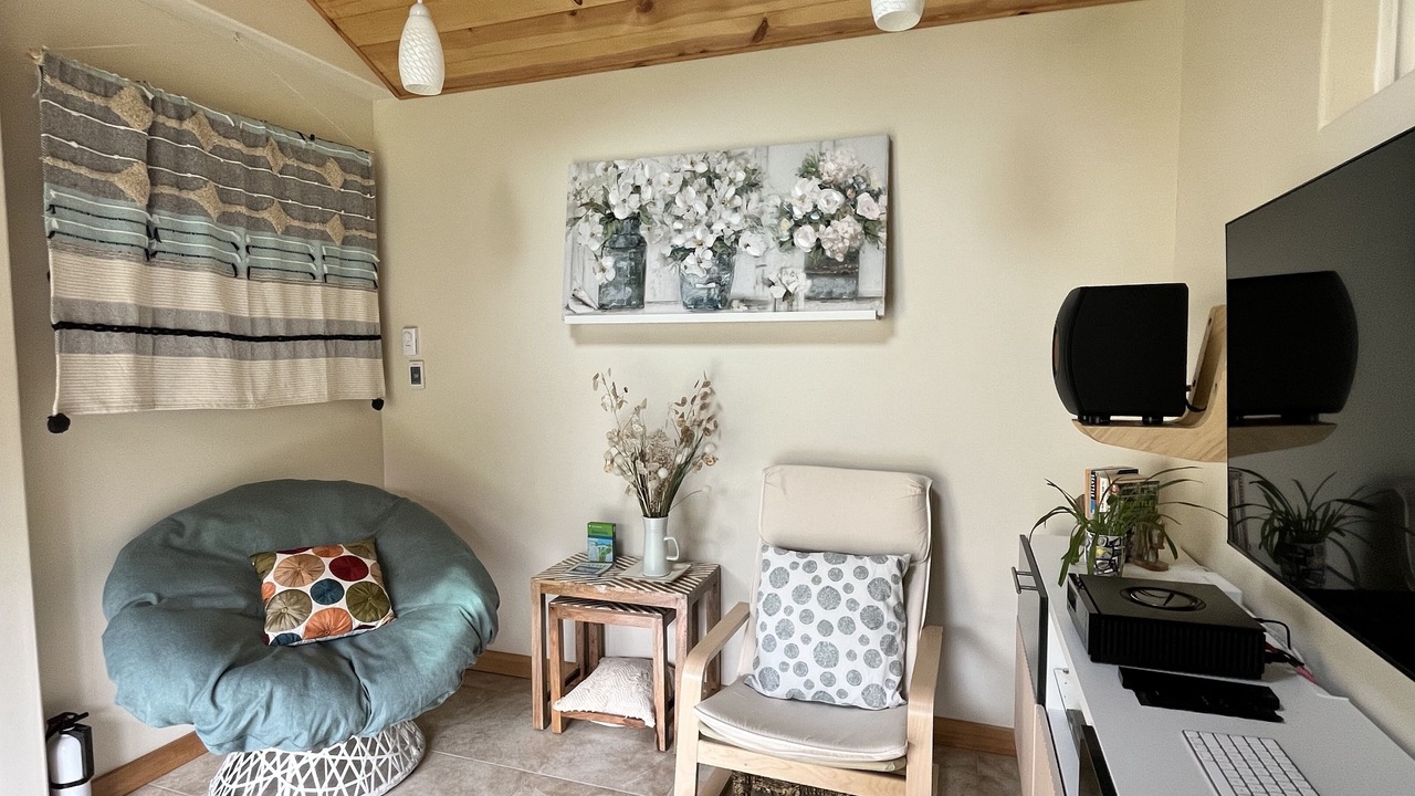 Photo of Livingroom in Lake Forest Park