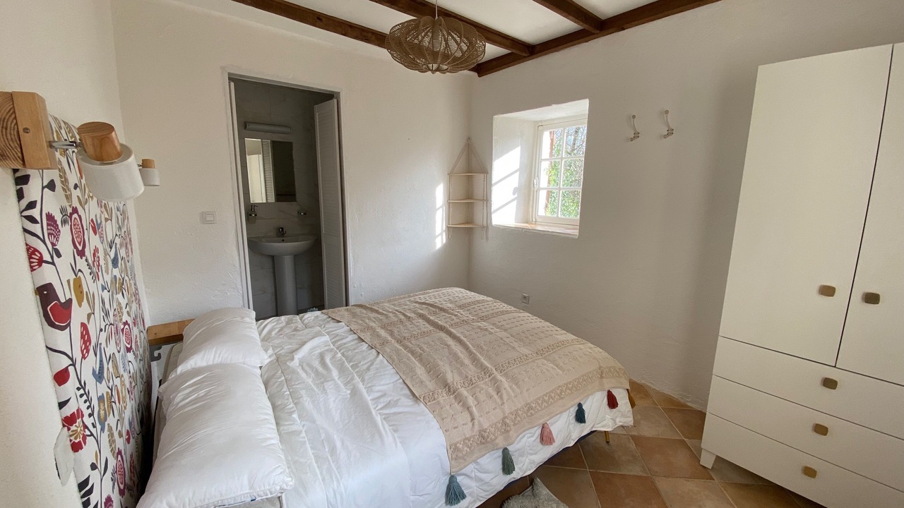 Photo of Bedroom in Puy-l'Eveque