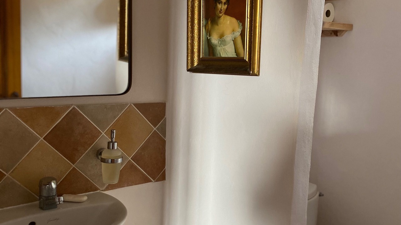 Photo of Bathroom in Puy-l'Eveque