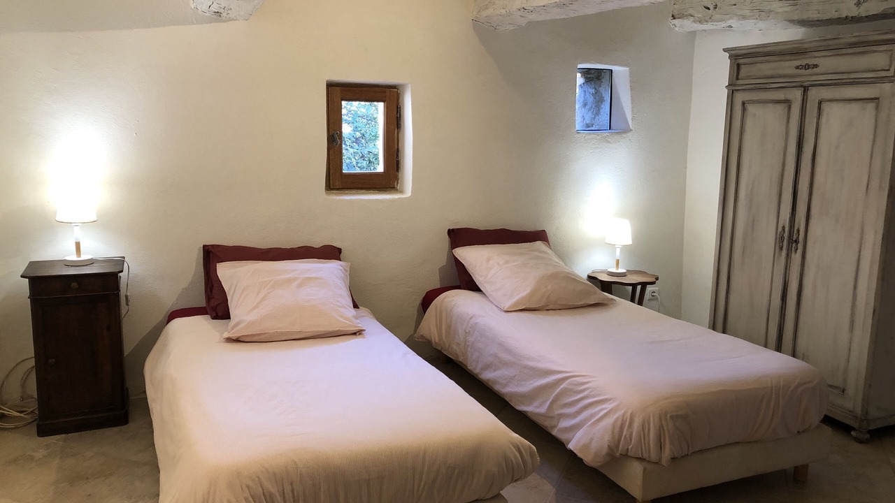 Photo of Bedroom in Ongles