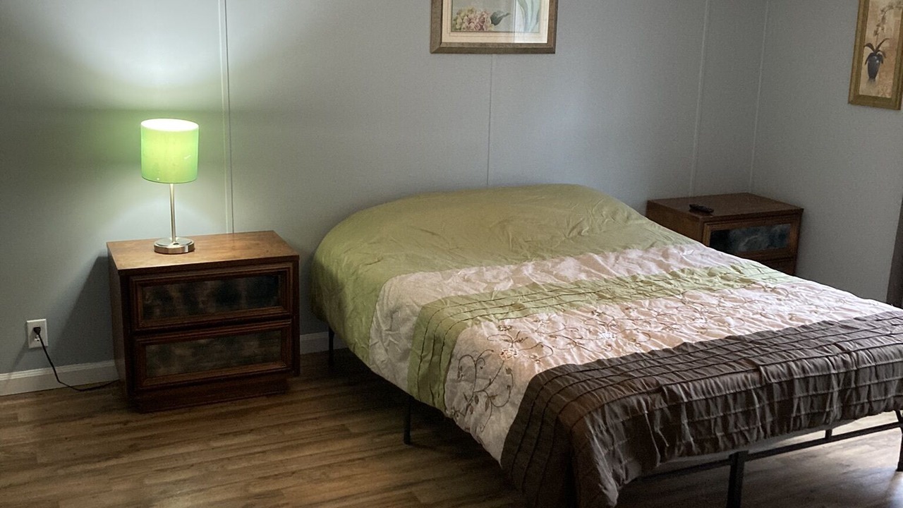 Photo of Bedroom in Redstar